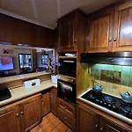 Walters Lane Luxury Accommodation Main House - No Loadshedding