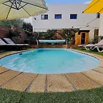 Walters Lane Luxury Accommodation Main House - No Loadshedding
