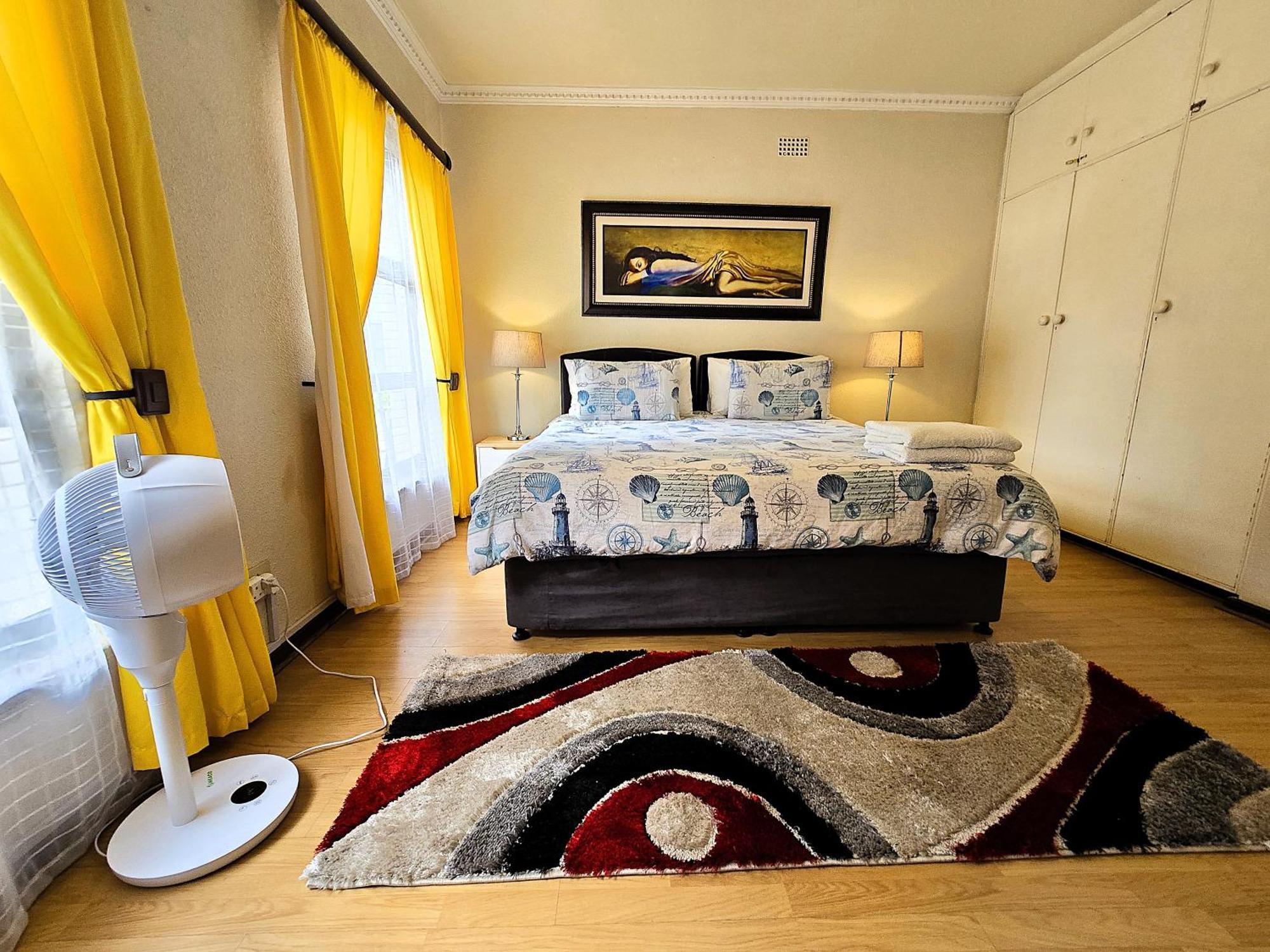 Walters Lane Luxury Main House - No Loadshedding
