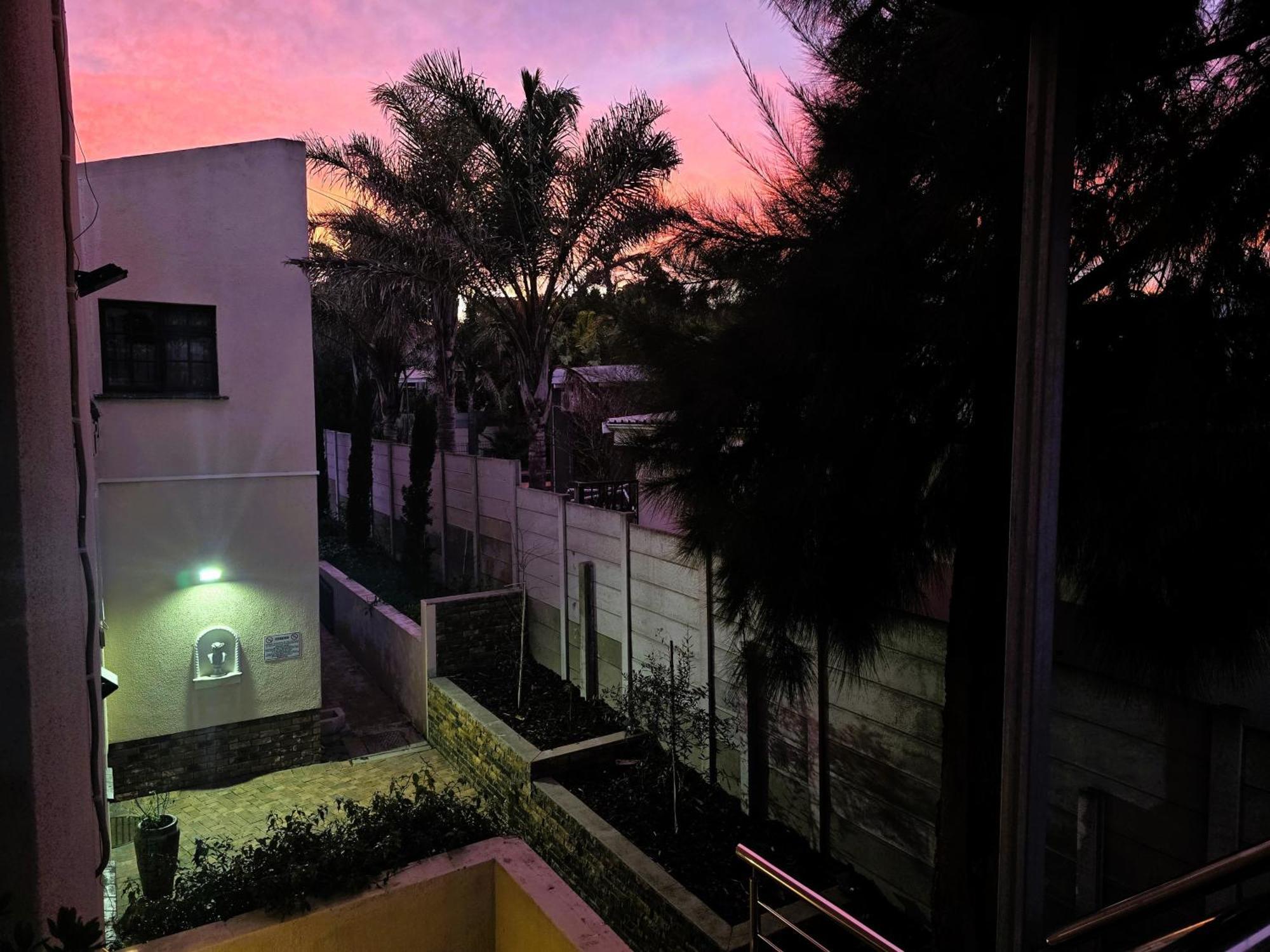 Walters Lane Luxury Main House - No Loadshedding Holiday home Cape Town